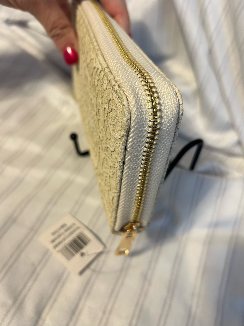 Lace Zip-Around Wallet - Cream NWT - Picture 3 of 3